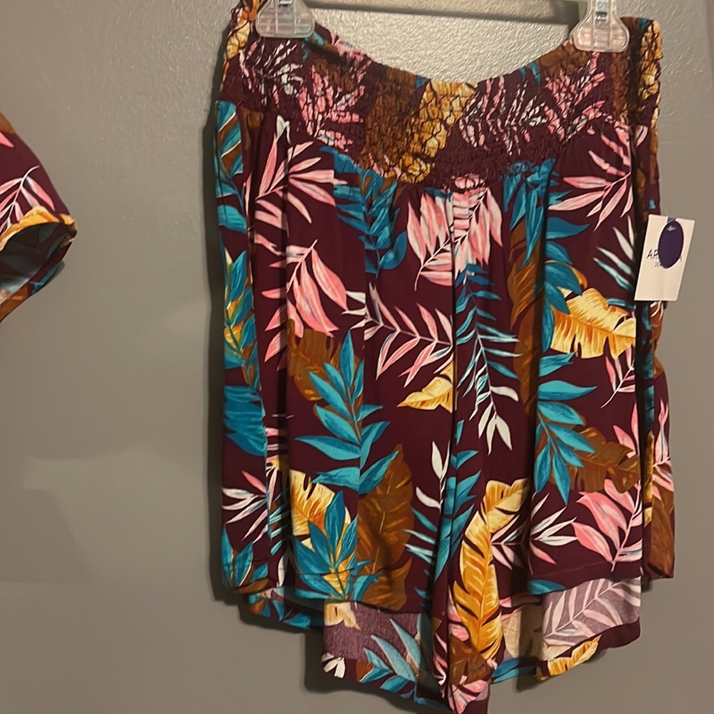 Brand: Arizona. Size: medium - Picture 2 of 4